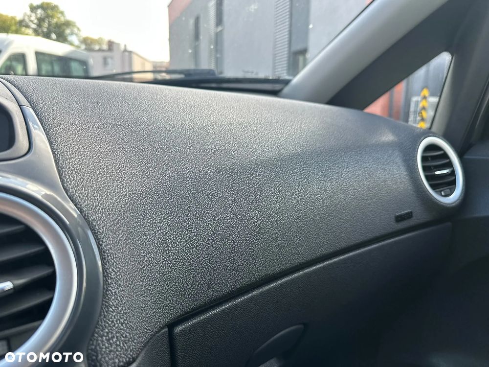 Opel Corsa - 22