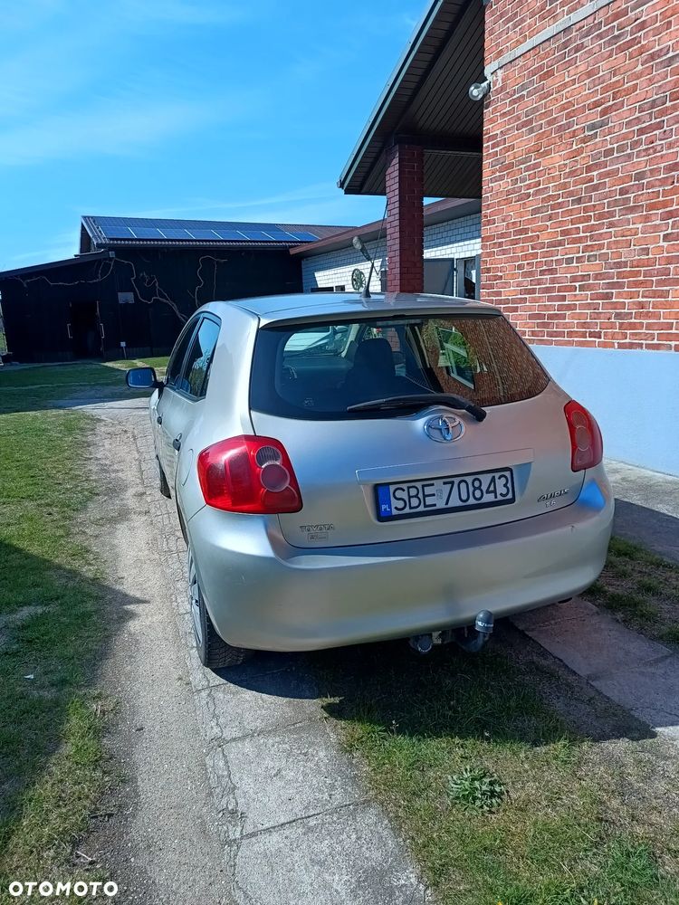Toyota Auris - 4
