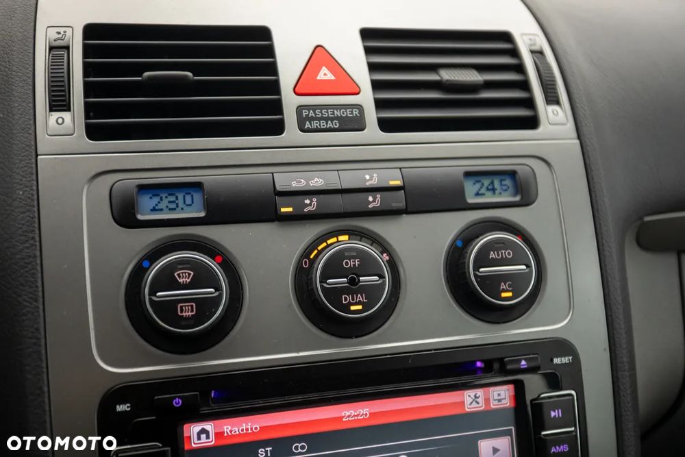 Volkswagen Touran 1.4 TSI Comfortline - 26