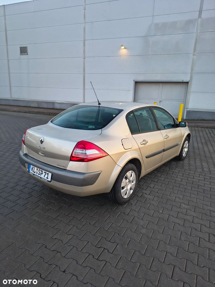 Renault Megane 1.6 16V Dynamique - 2