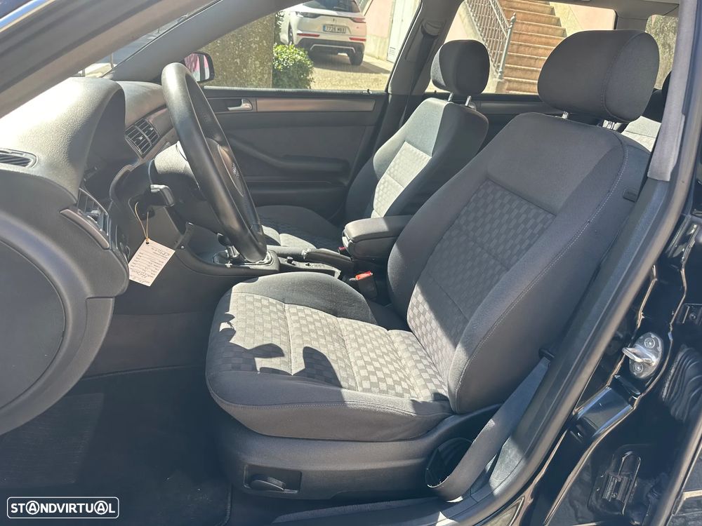 Audi A6 Avant 2.5 TDI V6 - 14