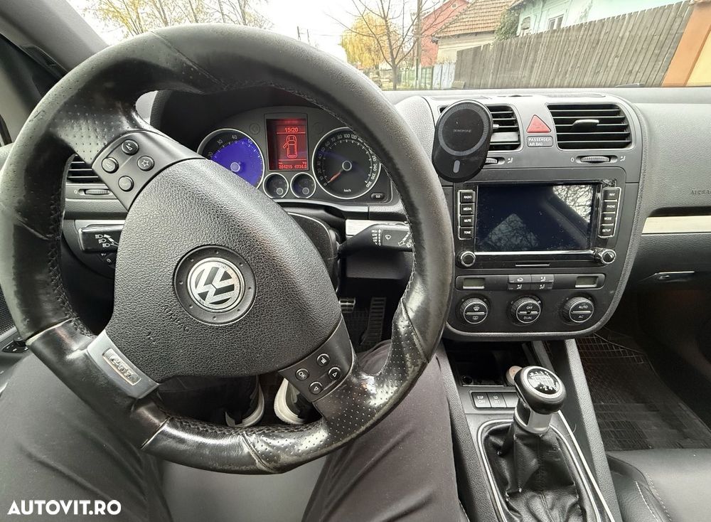 Volkswagen Golf 2.0 FSI GTI - 6