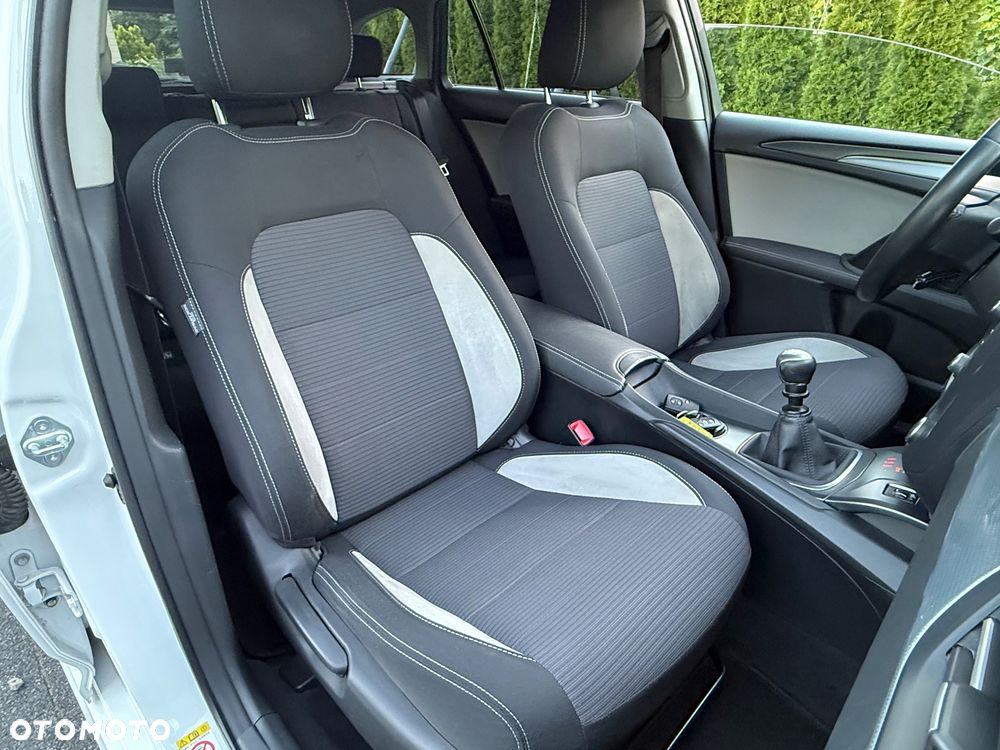 Toyota Avensis Touring Sports 1.8 Edition S+ - 15