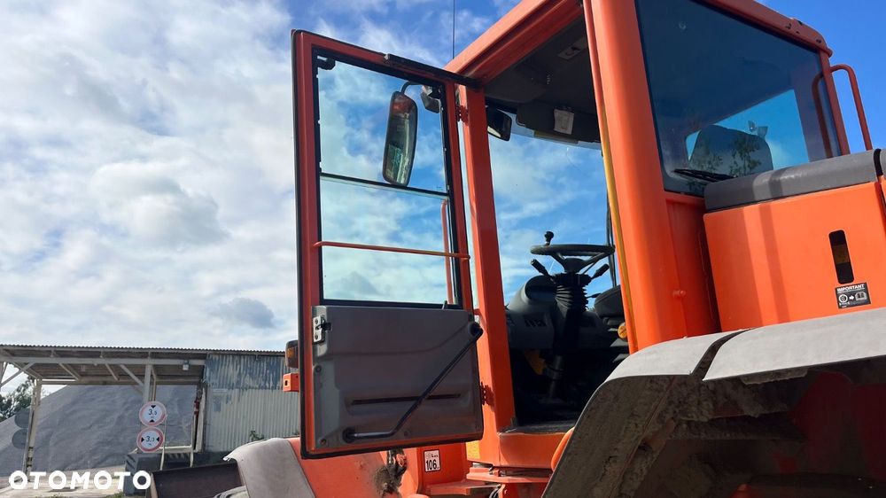 Volvo L 110 E 4X4 - 9
