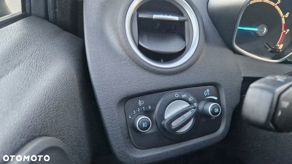 Ford Fiesta 1.0 Titanium - 31