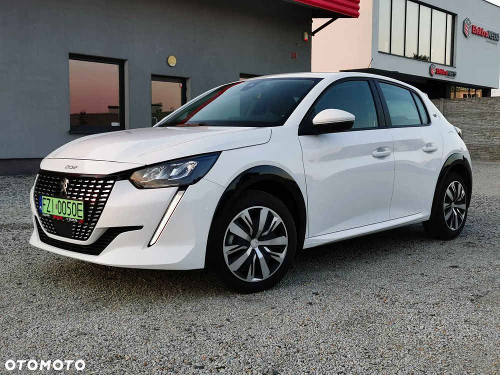 Peugeot 208 - 16