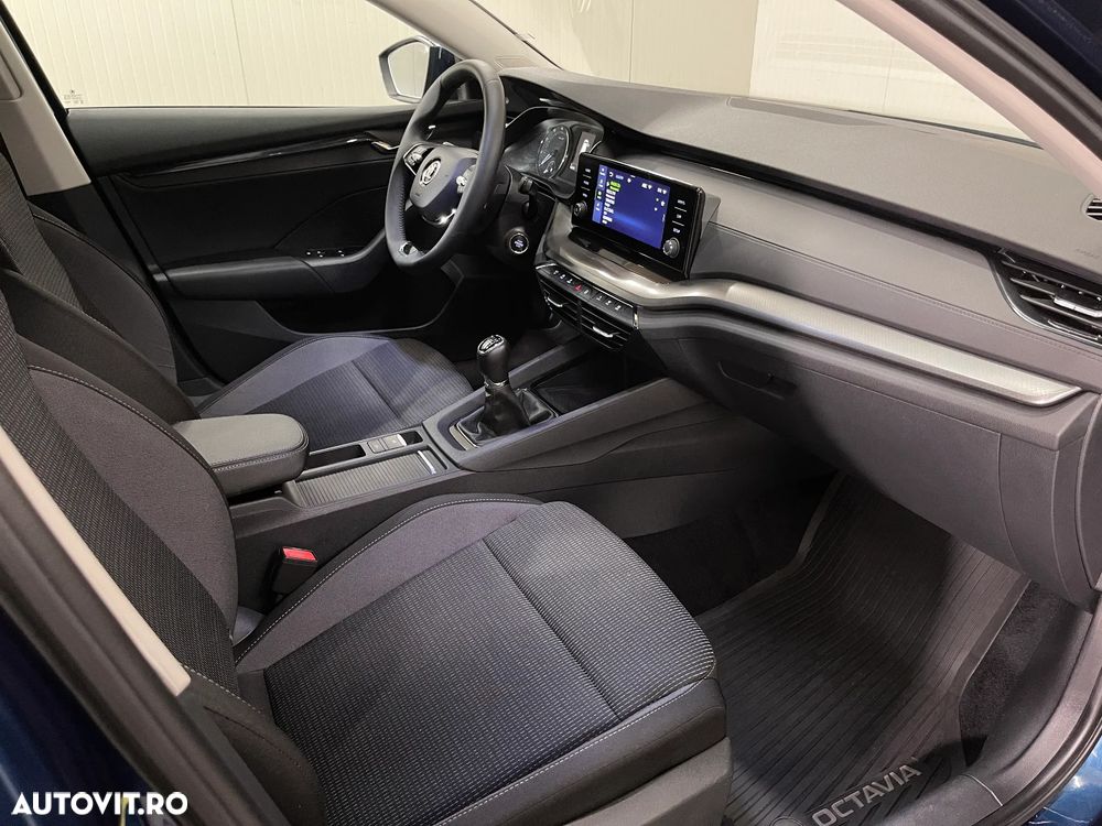 Skoda Octavia 1.5 TSI Ambition - 11
