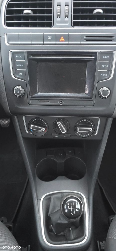 Volkswagen Polo 1.4 TDI (Blue Motion Technology) Comfortline - 31