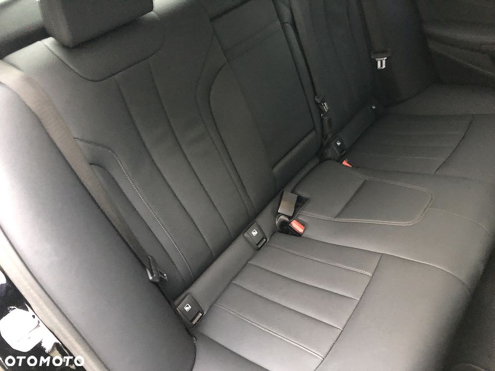 BMW Seria 5 518d mHEV Luxury Line sport - 36