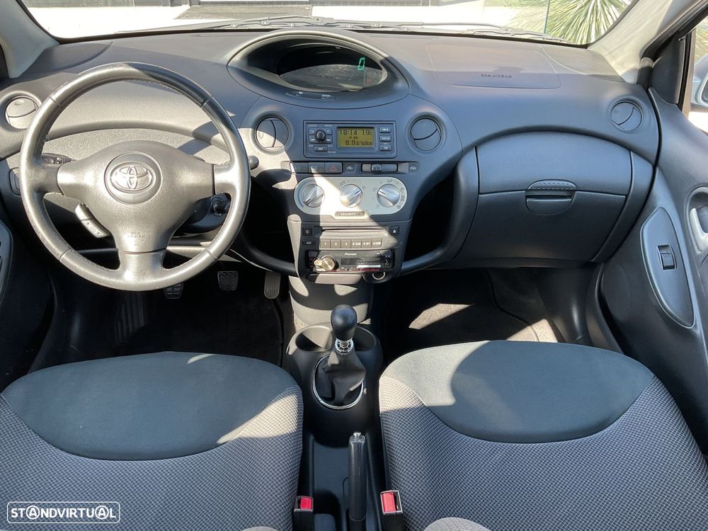 Toyota Yaris 1.0 In-Pack - 22