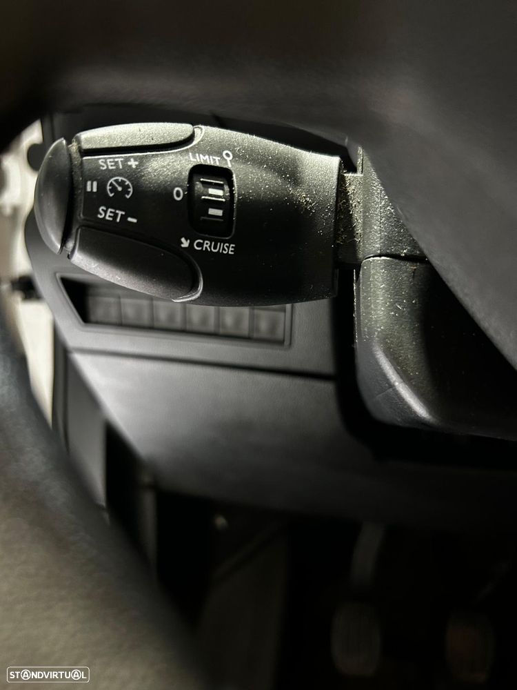 Peugeot PARTNER BLUE-HDI PREMIUM L1 - 24