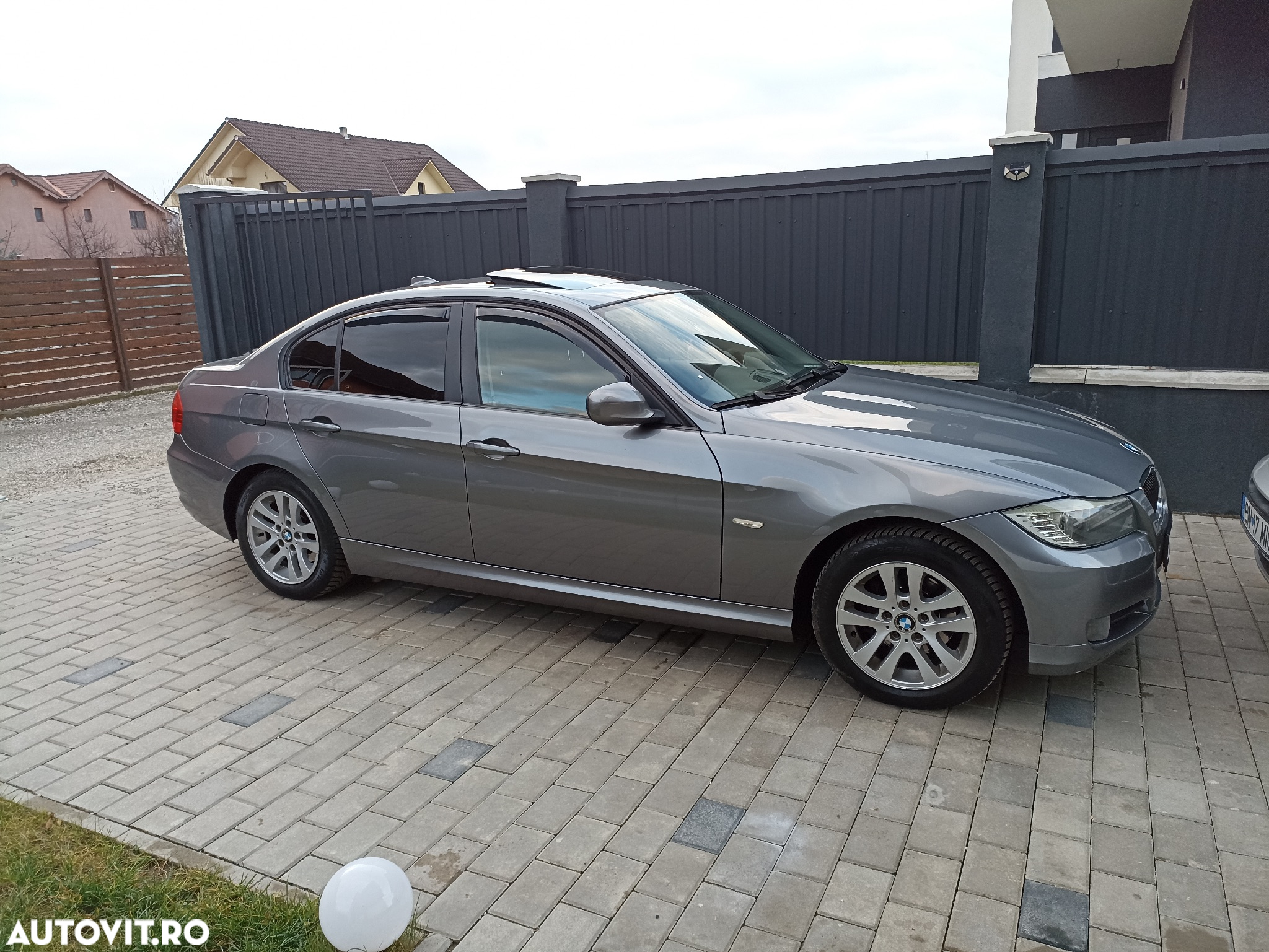 BMW Seria 3 ver-318d - 23