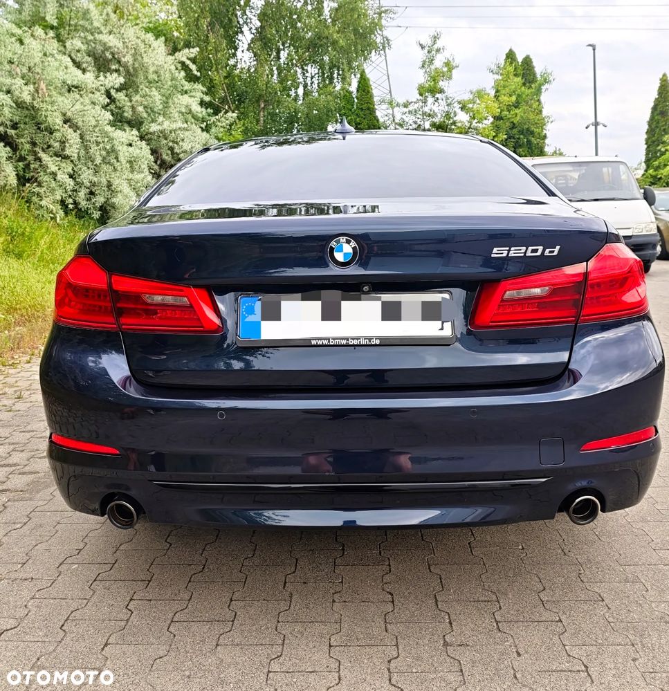 BMW Seria 5 520d Efficient Dynamics Edition Sport Line - 11