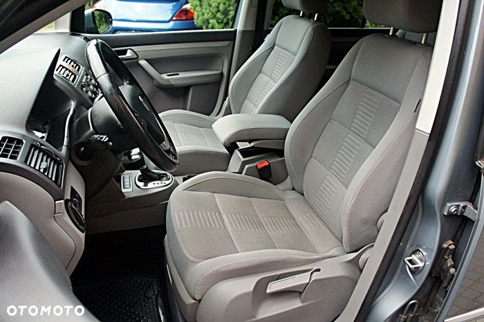 Volkswagen Touran 1.4 TSI DSG Highline - 15