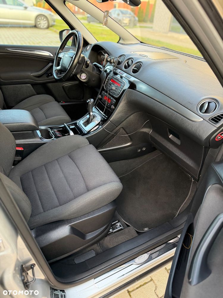 Ford S-Max 2.0 TDCi DPF Titanium - 17