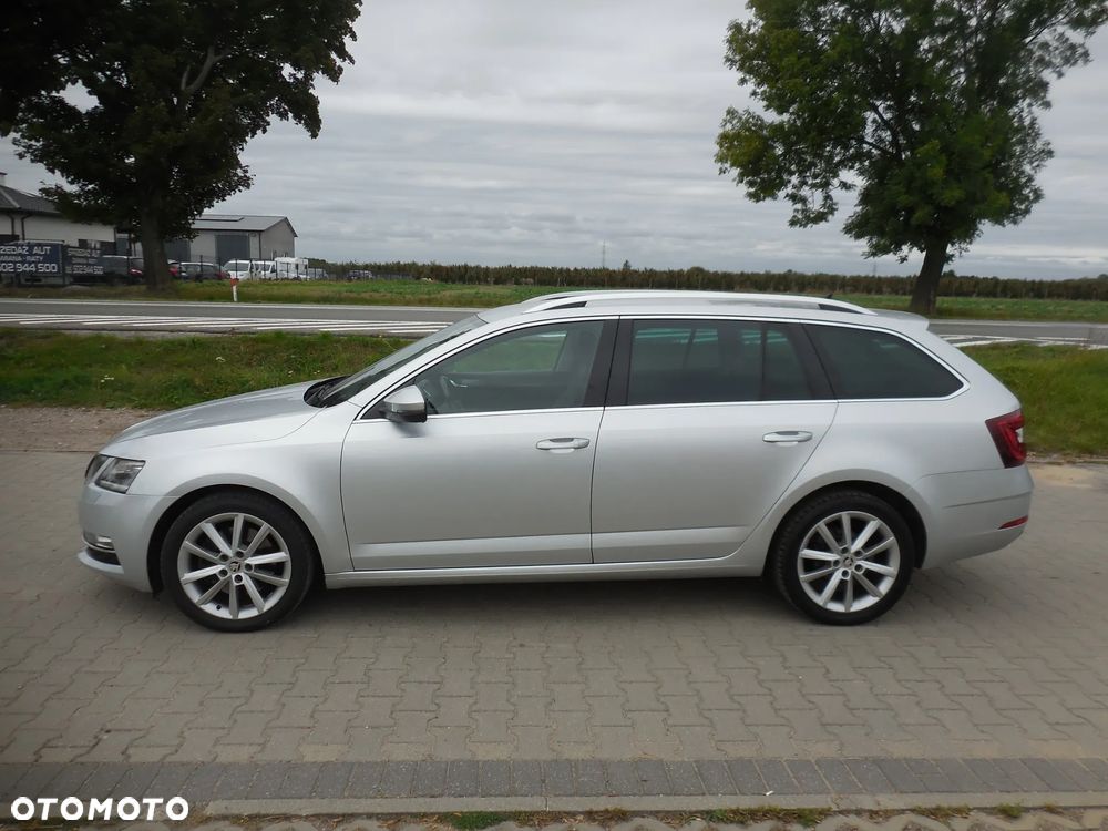 Skoda Octavia Combi 2.0 TDI Sportline - 4