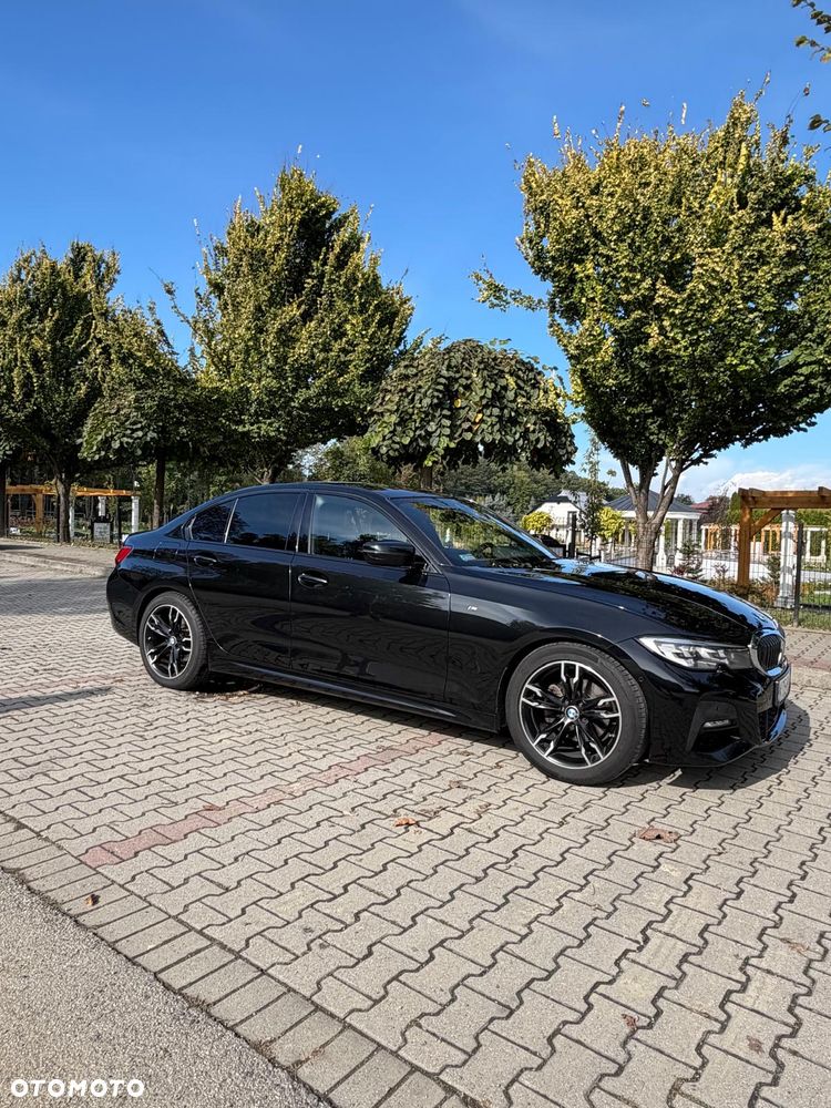 BMW Seria 3 320d xDrive M Sport - 2