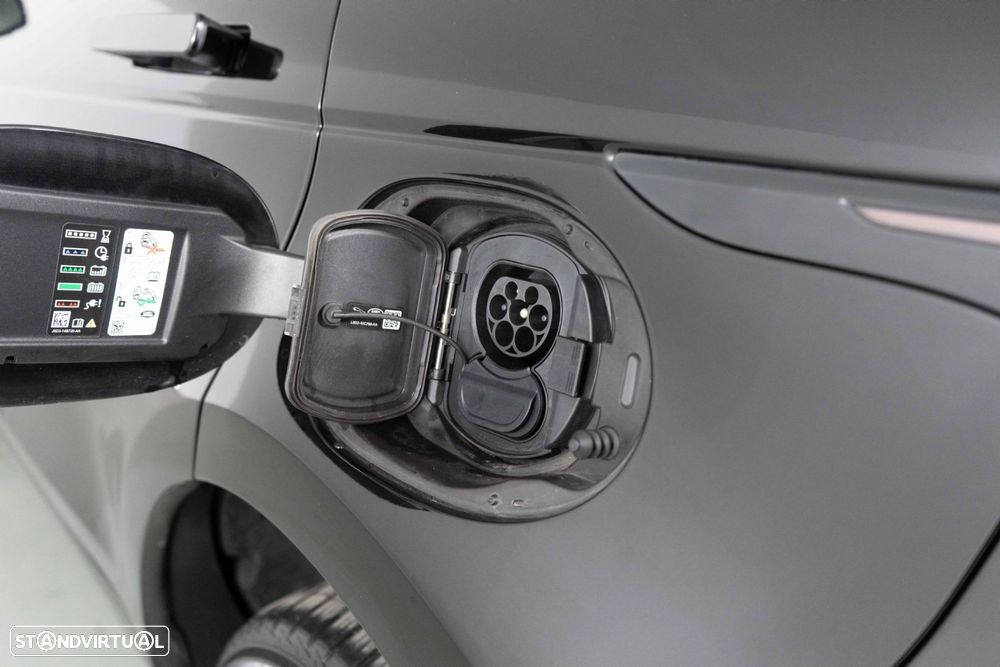 Land Rover Range Rover Evoque 1.5 P300e AWD Auto - 15