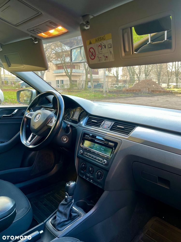 Skoda RAPID 1.6 TDI DPF Ambition Max - 16