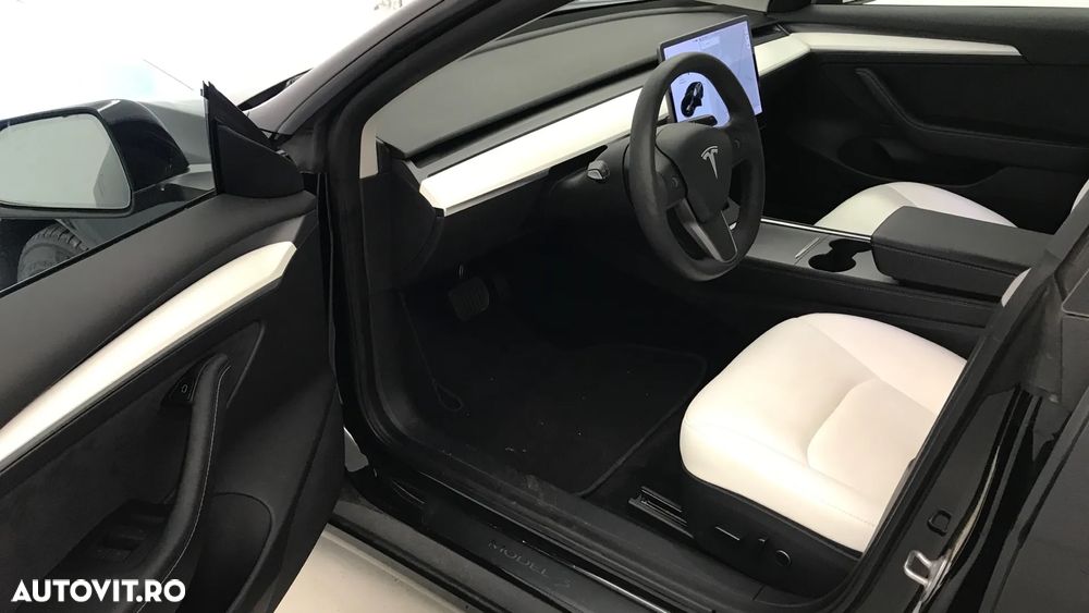 Tesla Model 3 AWD Long Range - 10