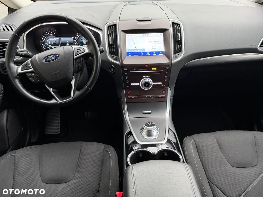 Ford S-Max 2.5 Duratec FHEV TITANIUM - 32
