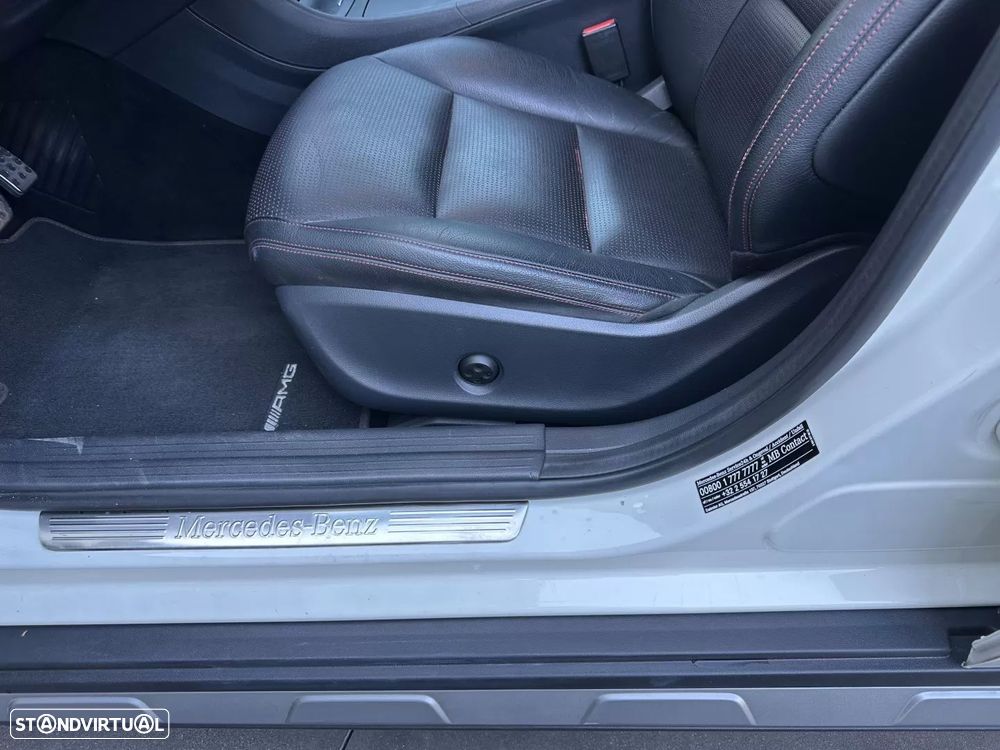 Mercedes-Benz GLA 220 d 4Matic 7G-DCT AMG Line - 52