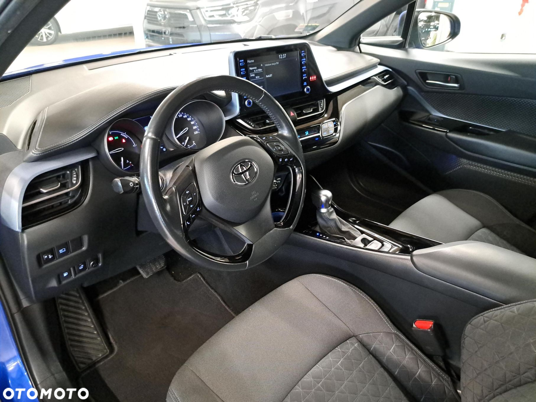 Toyota C-HR - 15