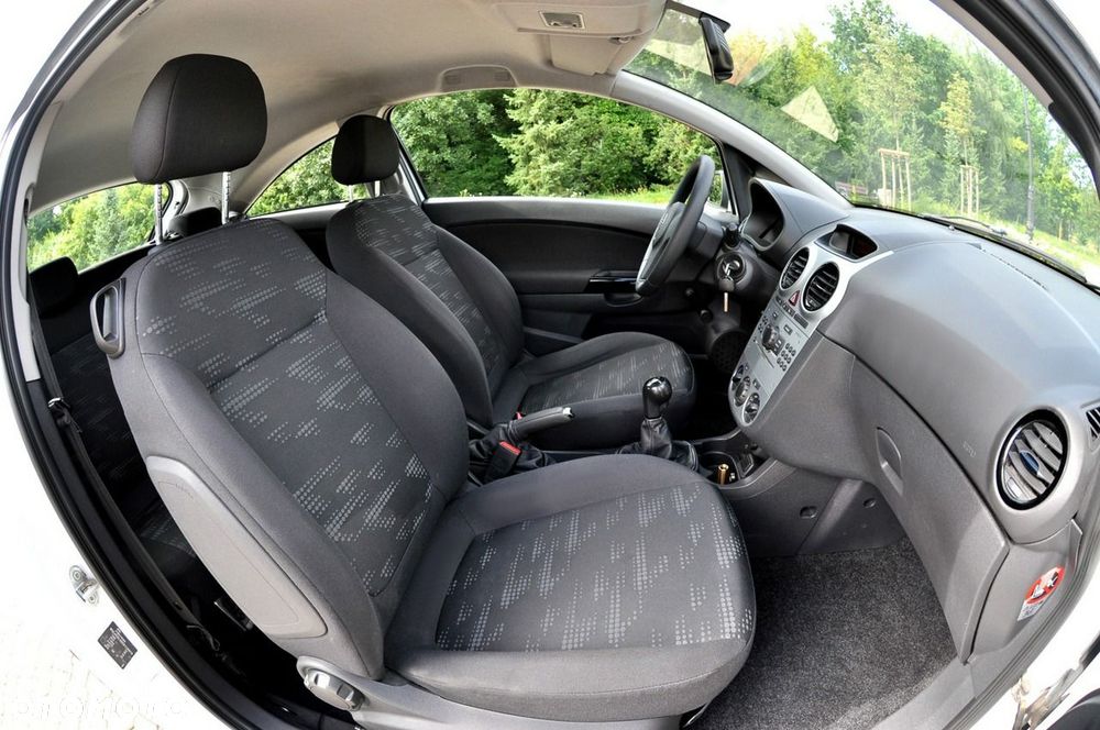 Opel Corsa - 8