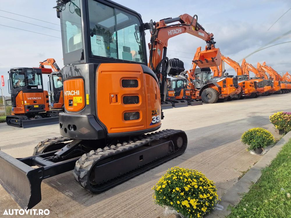 Hitachi ZX33U-6, Masa Operationala 3,7t, 2023, 1.305h, CUPLA RAPIDA HIDRAULICA+3 CUPE NOI, SistemAntifurt, Inst picon, senile 80% bune, Aer conditionat, Adancime sapare 5m, Ridica 2,8tone, Motor 25CP, posibilitate leasing 4 ani, CA NOU-PROMOTIE 36900 EUR+Tva - 1