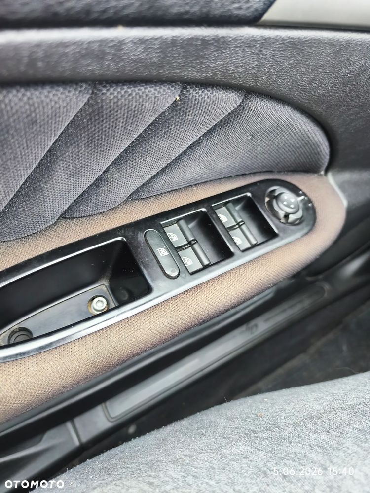 Alfa Romeo 159 1.9 JTDM 16V DPF Distinctive - 36