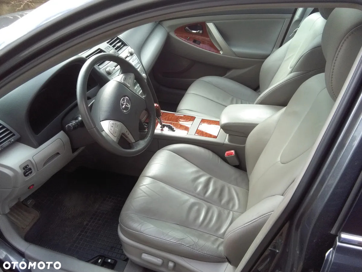 Toyota Camry 3.5 V6 SE - 15