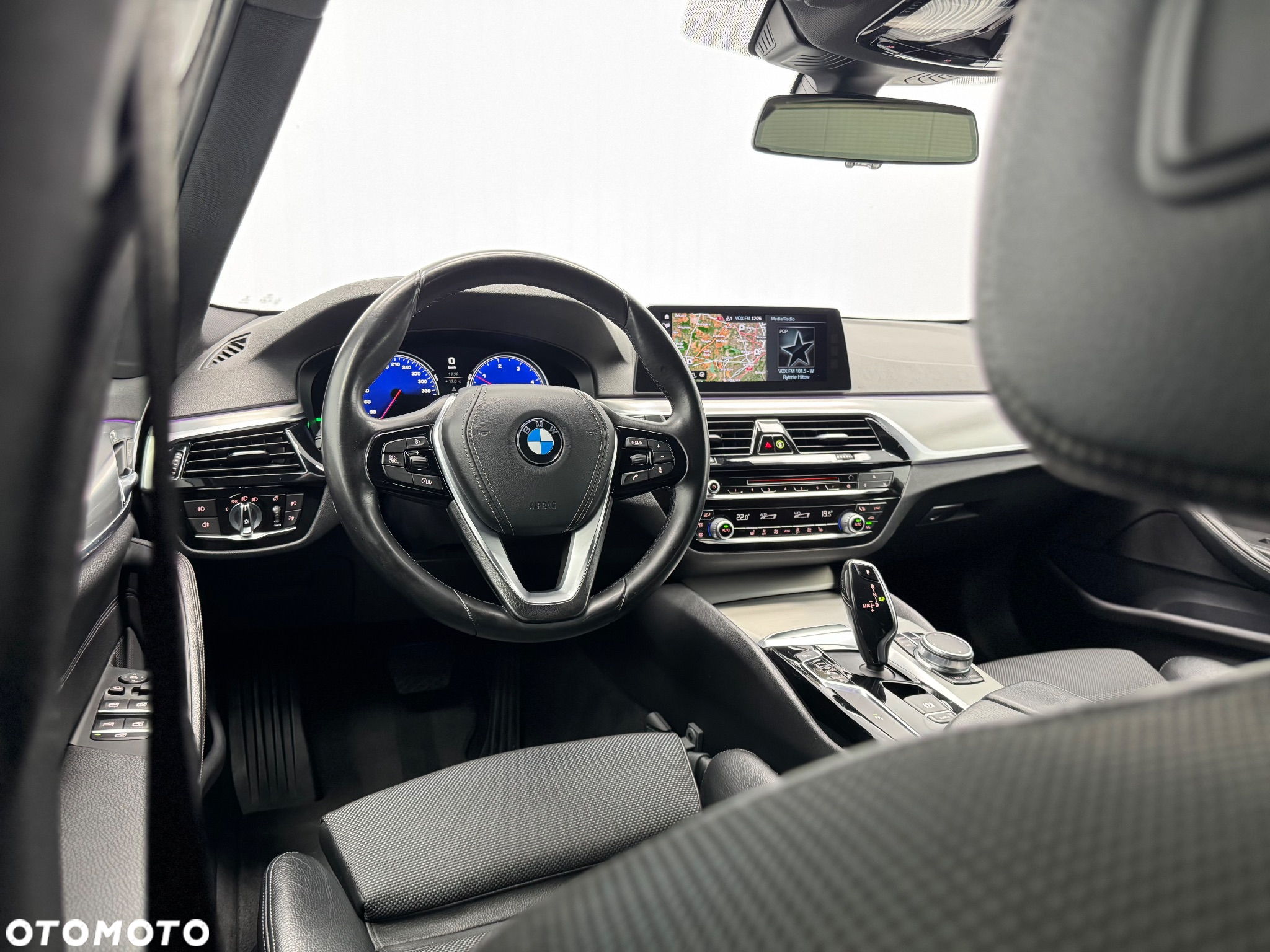 BMW Seria 5 520d Touring Sport Line - 21