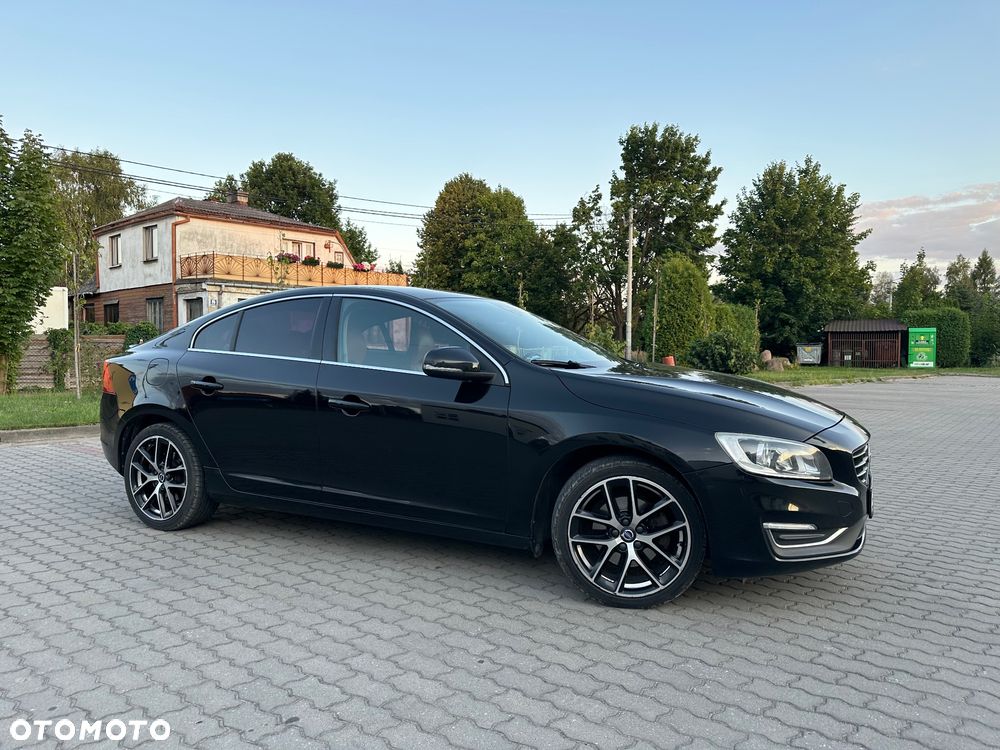 Volvo S60 D3 Drive-E R-Design Momentum - 2