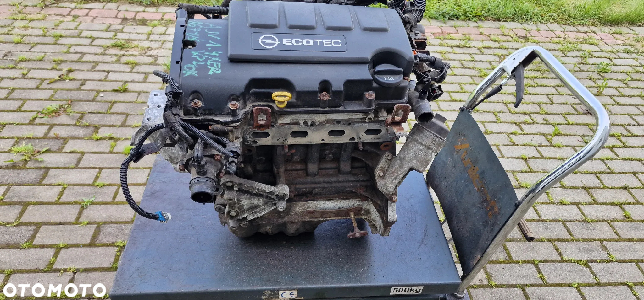 SILNIK  A14XER OPEL ASTRA IV J - 4