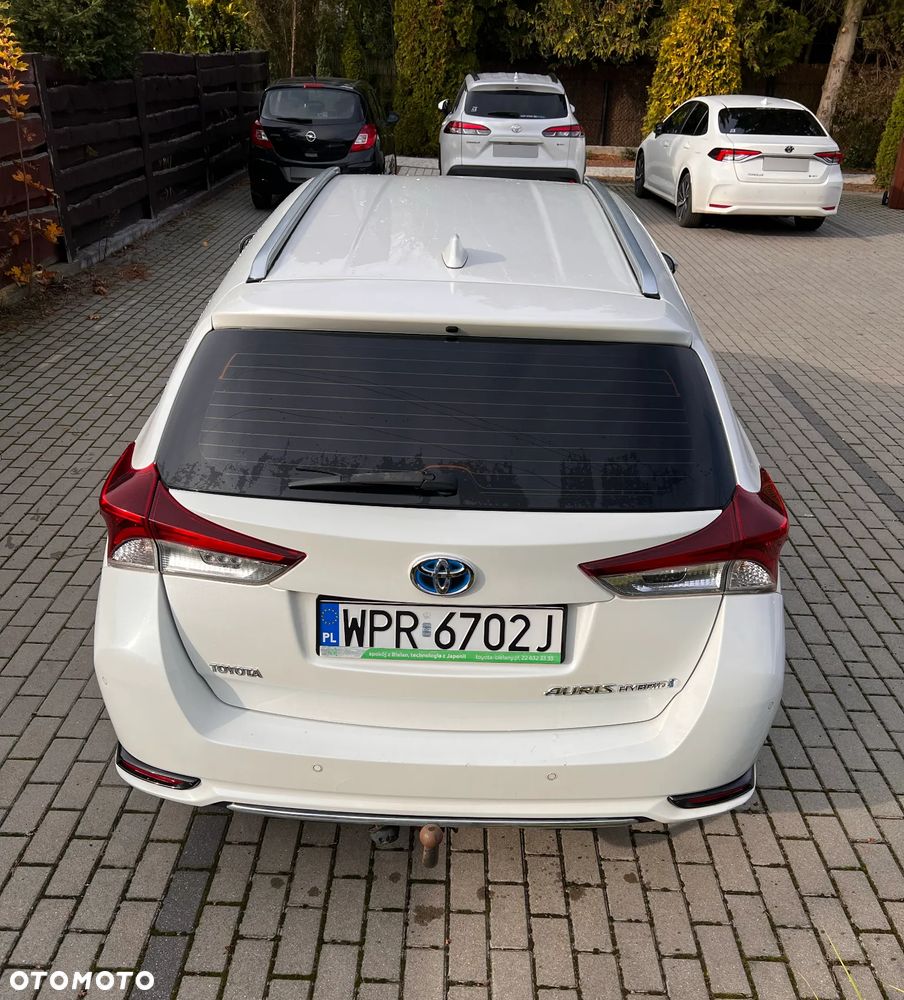 Toyota Auris 2016 photo 2