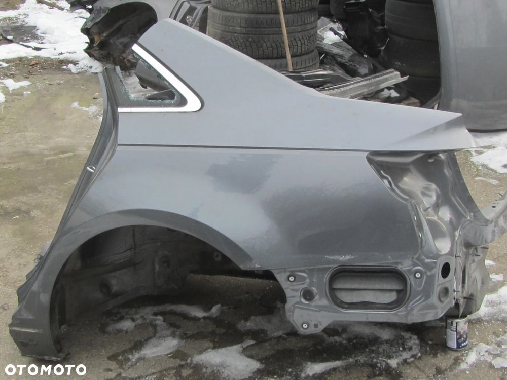 AUDI A4 B9 Sedan ćwiartka błotnik lewy tył lak .LX7R - 1