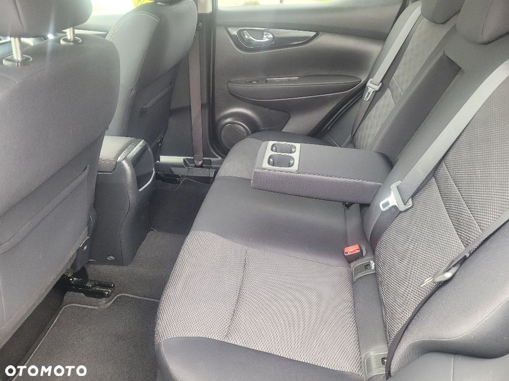 Nissan Qashqai 1.6 dCi DPF acenta - 12