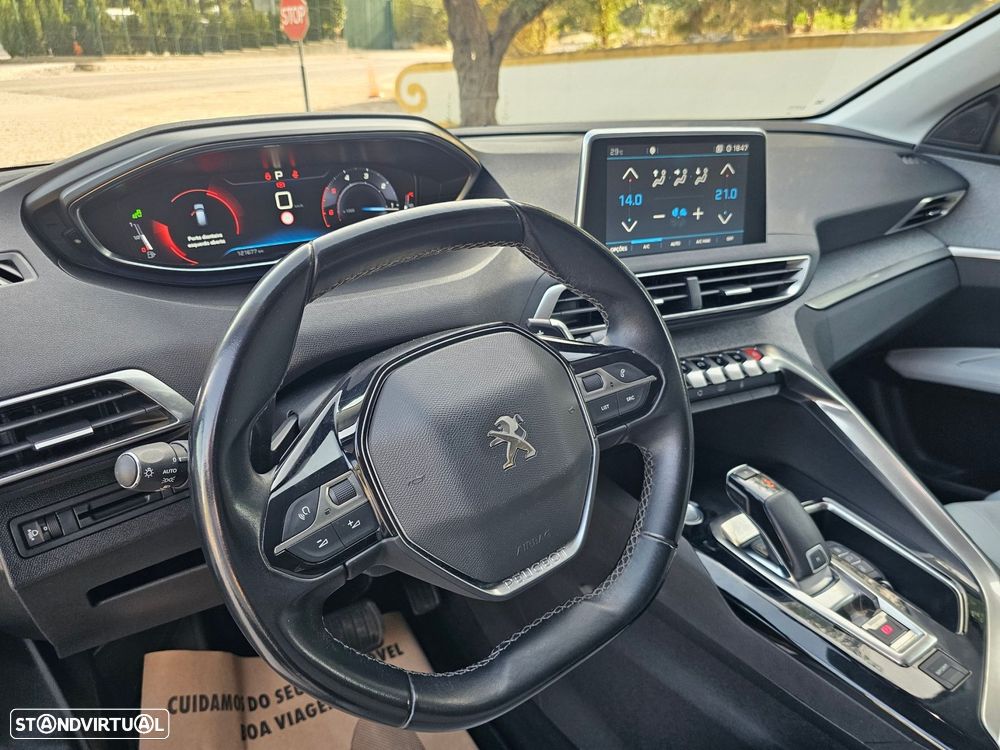 Peugeot 3008 1.5 BlueHDi Allure EAT8 - 7