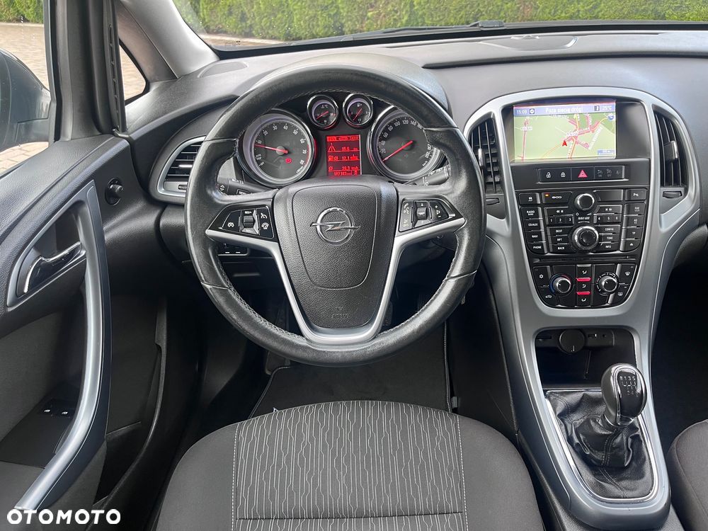 Opel Astra 1.4 T Cosmo - 8