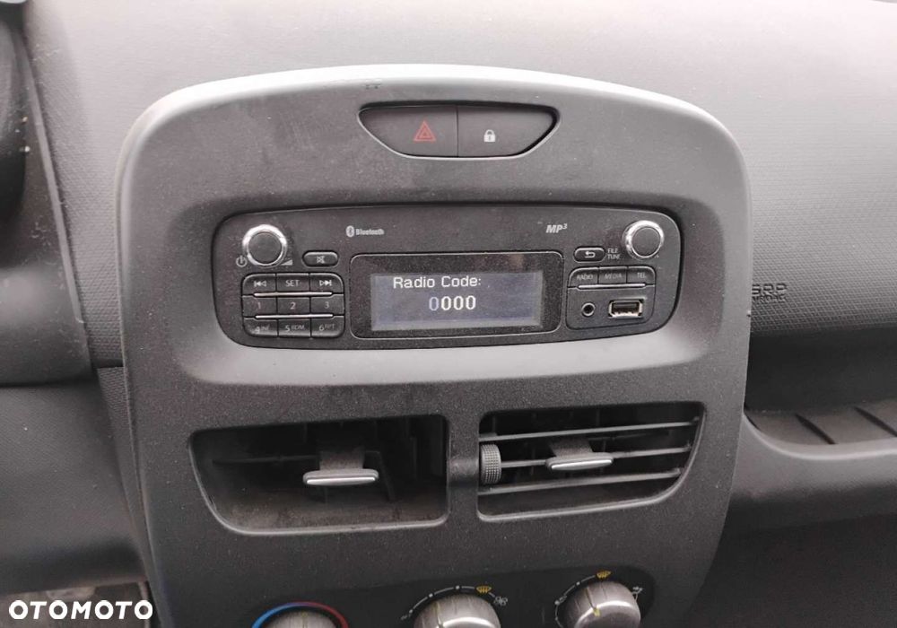 Renault Clio - 15