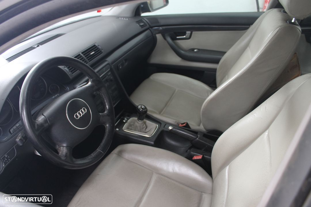 Audi A4 de 2001 - 4