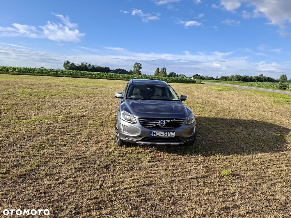 Volvo XC 60 T5 AWD Drive-E Momentum - 8