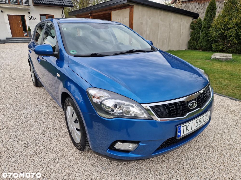 Kia Ceed 1.4 CVVT Dream-Team Edition - 15
