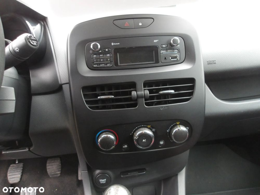 Renault Clio 1.5 dCi Alize - 12