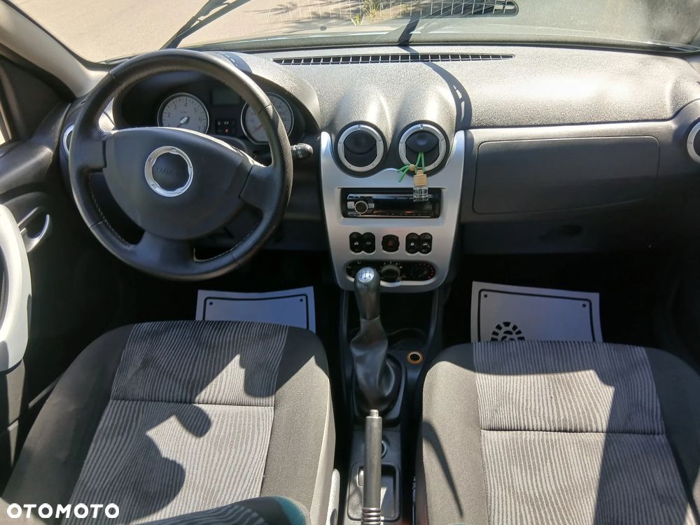 Dacia Sandero 1.6 Ambiance - 32