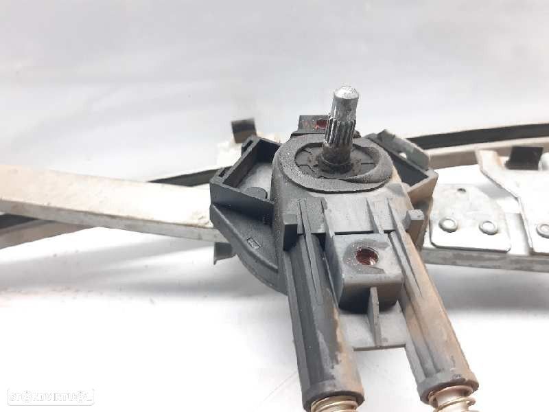 ELEVADOR DE VIDRO FRONTAL DIREITO PEUGEOT PARTNER ORIGIN COMBISPACE 1997 -9222G1 - 2