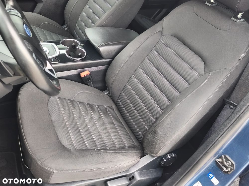 Ford Galaxy 2.0 EcoBlue Titanium - 24