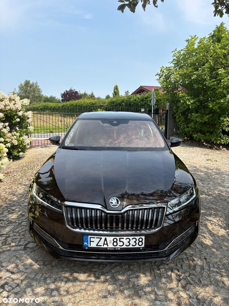 Skoda Superb 2.0 TDI SCR L&K DSG - 2