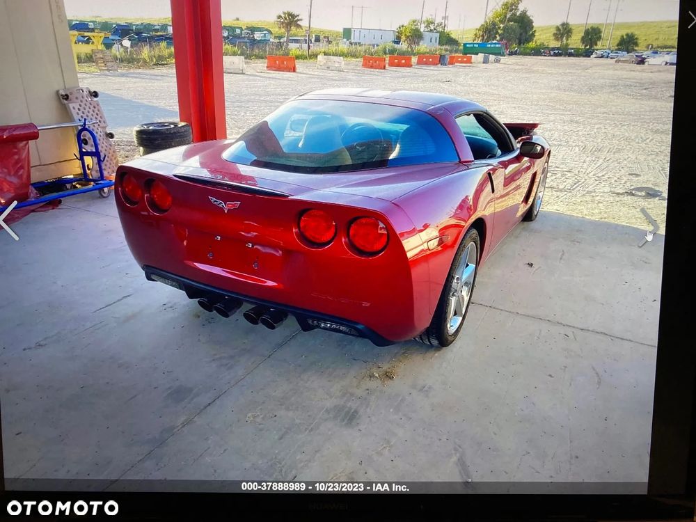 Chevrolet Corvette - 34