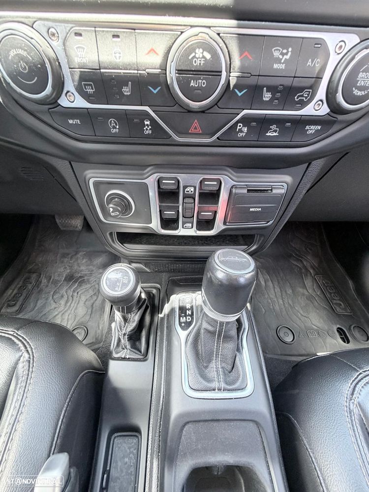 Jeep Gladiator 3.0V6 MultiJet AWD Auto Overland - 9
